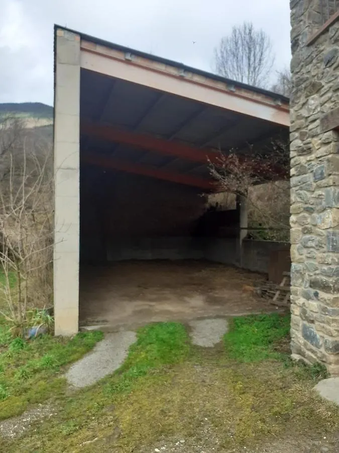 Cal Calau Vega Bed & Breakfast Planoles